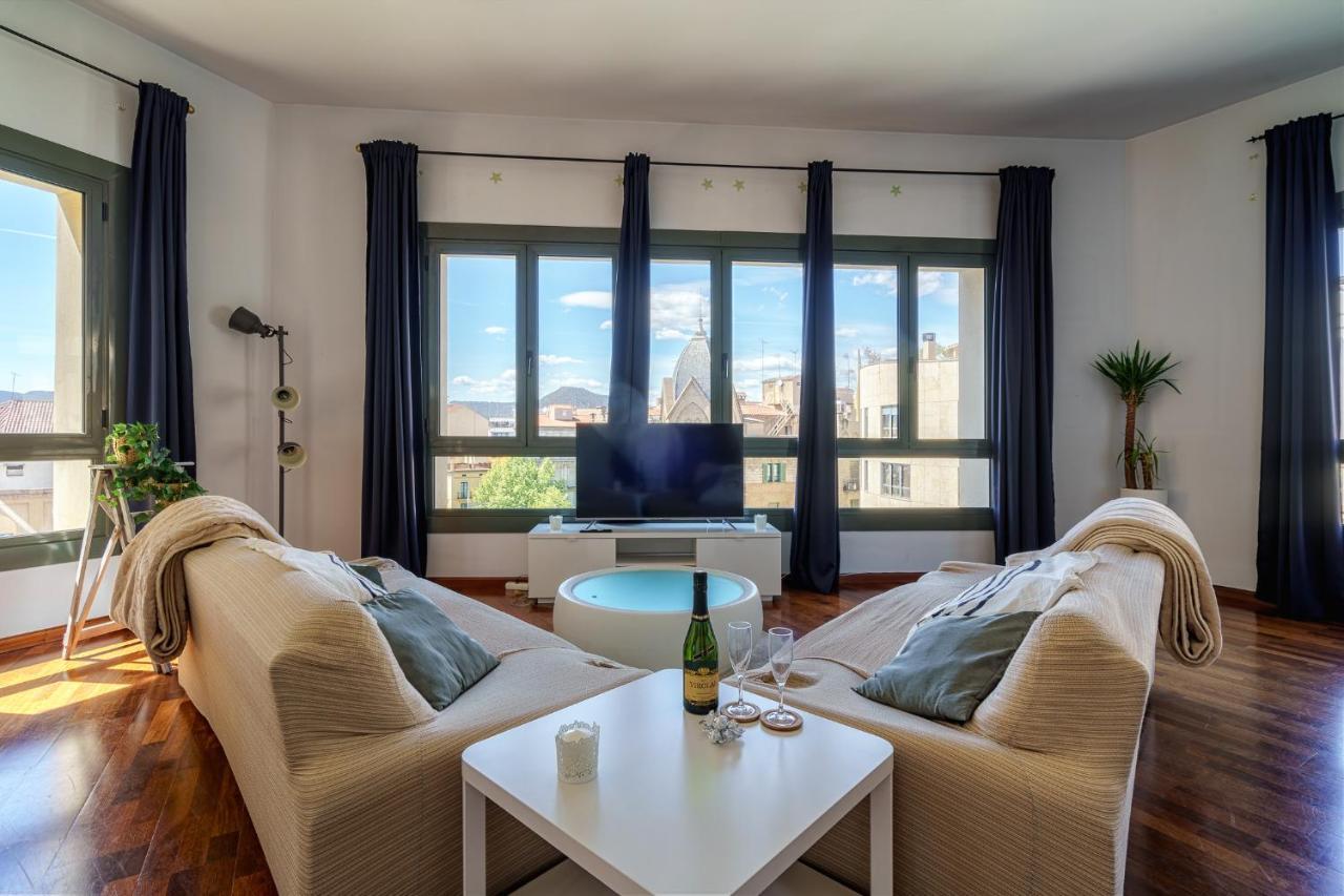 Espectacular Loft En Centrico Edificio Singular Apartment Манреса Екстериор снимка